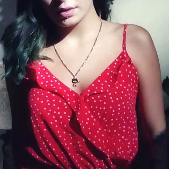 Red Polka-Dot Ruffle Romper SIZE M GUC! - Picture 6 of 9